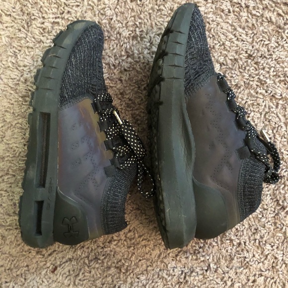 Under Armour - Picture 2 of 2